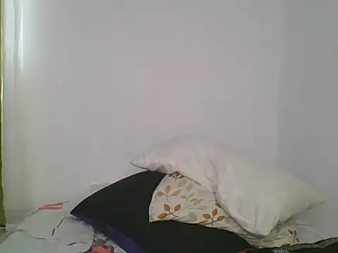 Snapshot of Deliciousgal chatting on February 20, 2025, 12:04 pm Deliciousgal online show from February 20, 2025, 12:04 pm