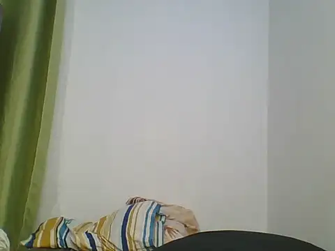 Snapshot of Deliciousgal chatting on February 24, 2025, 6:36 pm Deliciousgal online show from February 24, 2025, 6:36 pm