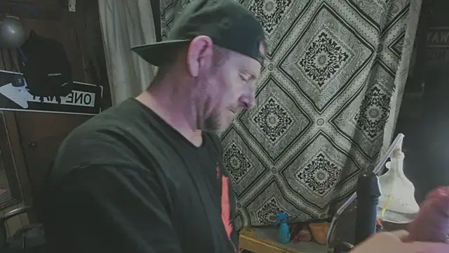 Snapshot of sex4fun_21 chatting on November 1, 2025, 12:18 pm sex4fun 21 online show from November 1, 2025, 12:18 pm