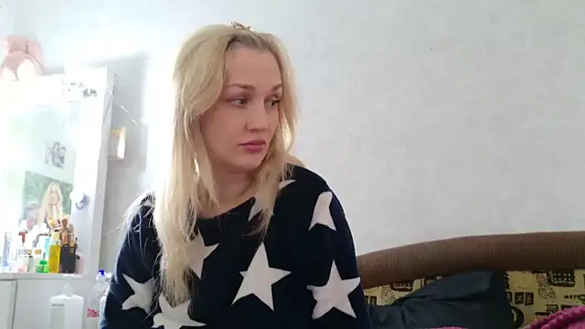 ModelEva online show from October 18, 2025, 8:48 am