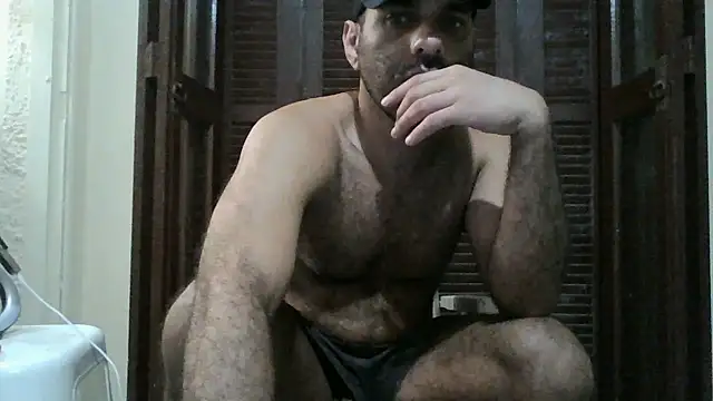 Snapshot of MILITARS chatting on March 31, 2026, 3:52 am MILITARS online show from March 31, 2026, 3:52 am