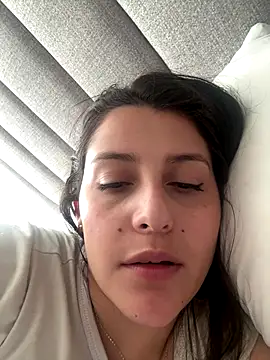 hannyrose  online show from September 22, 2025, 12:29 pm