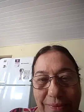 Snapshot of catdool chatting on September 12, 2025, 12:27 pm catdool online show from September 12, 2025, 12:27 pm