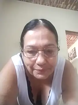 Snapshot of catdool chatting on February 7, 2026, 2:43 pm catdool online show from February 7, 2026, 2:43 pm