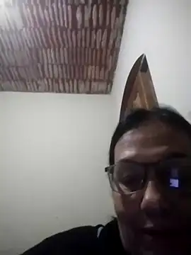 Snapshot of catdool chatting on May 25, 2026, 8:48 pm catdool online show from May 25, 2026, 8:48 pm