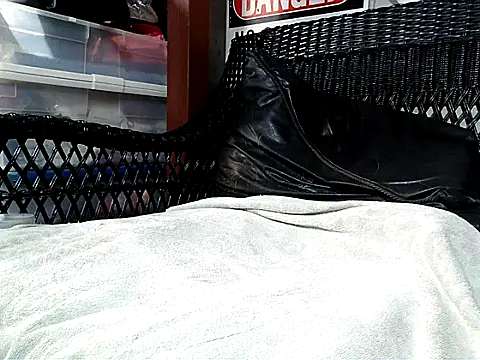 Snapshot of HungHawaiian808@xh chatting on September 18, 2025, 8:38 am HungHawaiian808xh online show from September 18, 2025, 8:38 am