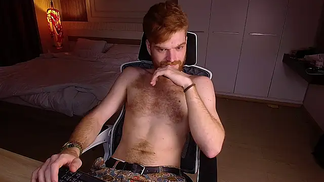 kinkypumpkinboy online show from June 19, 2026, 9:57 am