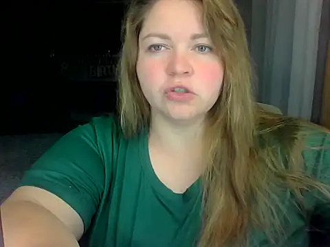 Snapshot of cute__cherry chatting on May 31, 2026, 6:09 pm cute cherry online show from May 31, 2026, 6:09 pm