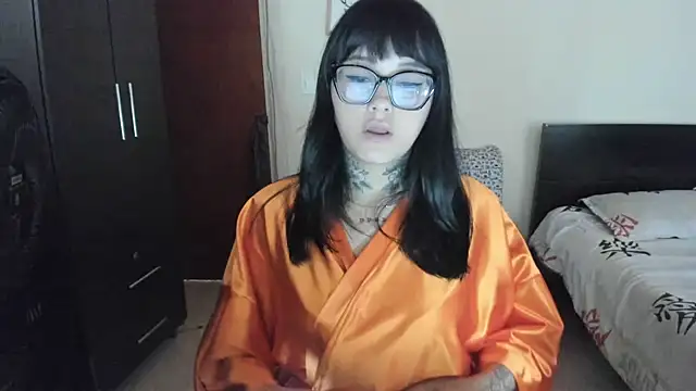 youth lust69 online show from November 2, 2025, 4:20 pm