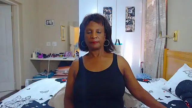 Hotgrannyx online show from March 9, 2025, 1:04 pm