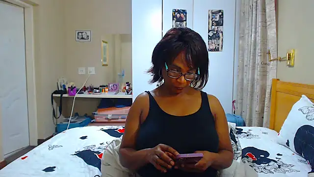 Hotgrannyx online show from March 12, 2025, 3:40 pm