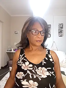 Hotgrannyx online show from September 24, 2025, 2:04 am