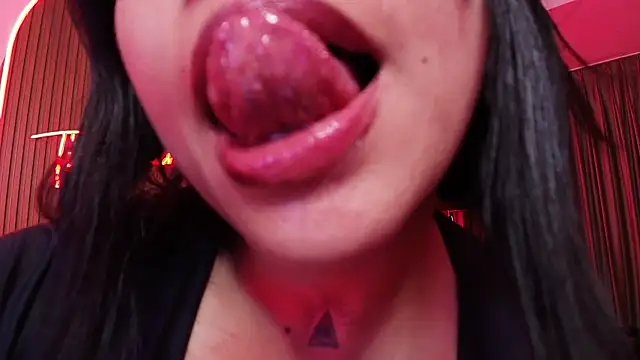 arianna smith  online show from January 15, 2025, 1:34 am