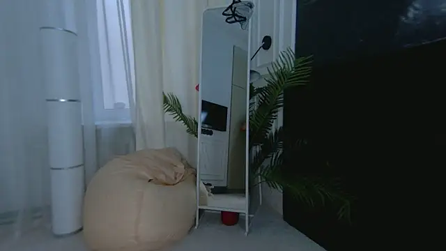 Snapshot of SofiaFoster_ chatting on October 10, 2025, 5:50 am SofiaFoster  online show from October 10, 2025, 5:50 am