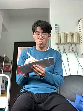 o0-69o online show from December 24, 2024, 5:49 am