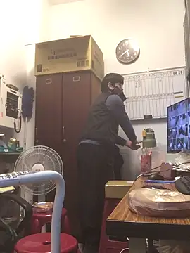 o0-69o online show from February 12, 2025, 9:42 am