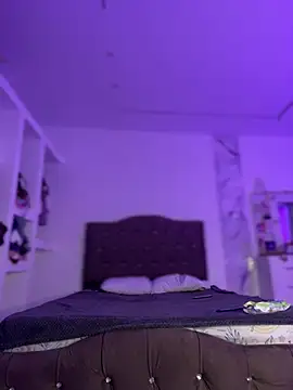 alysson 18 online show from July 7, 2026, 1:37 pm
