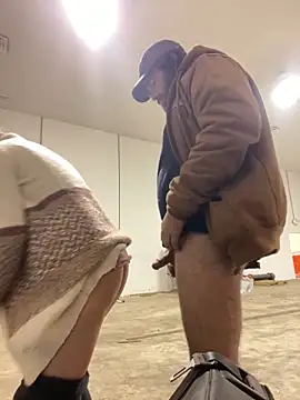 Charlie-N-Bubblez online show from December 3, 2024, 12:02 am