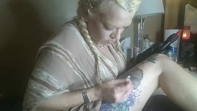 Snapshot of marilyn420 chatting on July 18, 2026, 9:13 am marilyn420 online show from July 18, 2026, 9:13 am