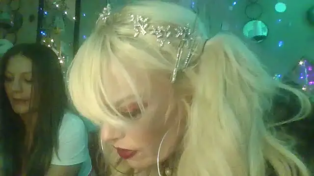 Snapshot of marilyn420 chatting on July 28, 2026, 12:48 pm marilyn420 online show from July 28, 2026, 12:48 pm