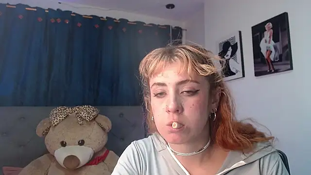 sarah lovesu online show from October 27, 2025, 9:19 pm