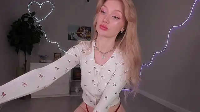 sugar club online show from October 24, 2025, 6:59 pm