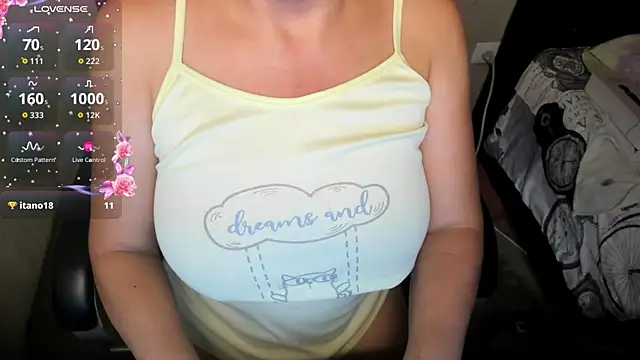Snapshot of Tiffany_teressa chatting on August 2, 2026, 8:18 pm Tiffany teressa online show from August 2, 2026, 8:18 pm