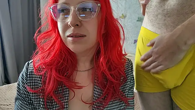 Snapshot of GenrikhBecca chatting on September 26, 2025, 7:01 am GenrikhBecca online show from September 26, 2025, 7:01 am