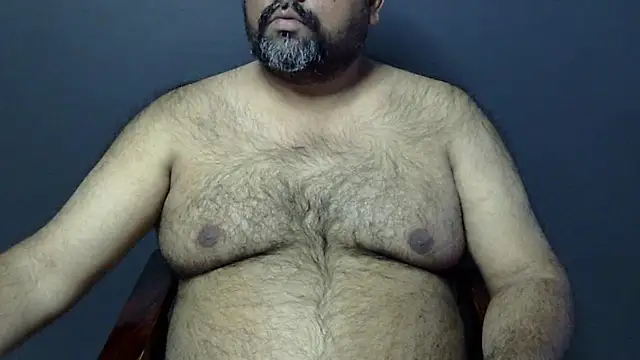 hairysubcub 70 online show from February 6, 2025, 7:13 am
