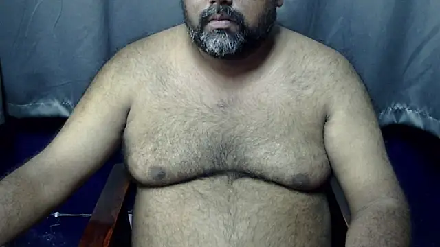 Snapshot of hairysubcub_70 chatting on October 8, 2025, 7:17 am hairysubcub 70 online show from October 8, 2025, 7:17 am