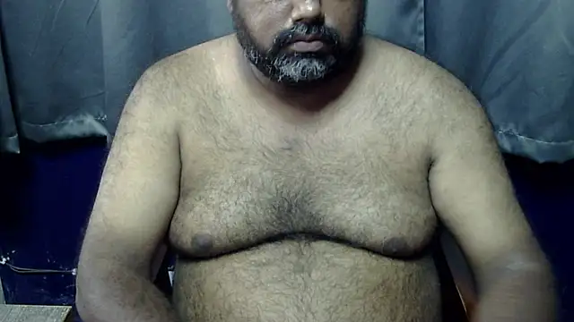 Snapshot of hairysubcub_70 chatting on October 10, 2025, 7:51 am hairysubcub 70 online show from October 10, 2025, 7:51 am