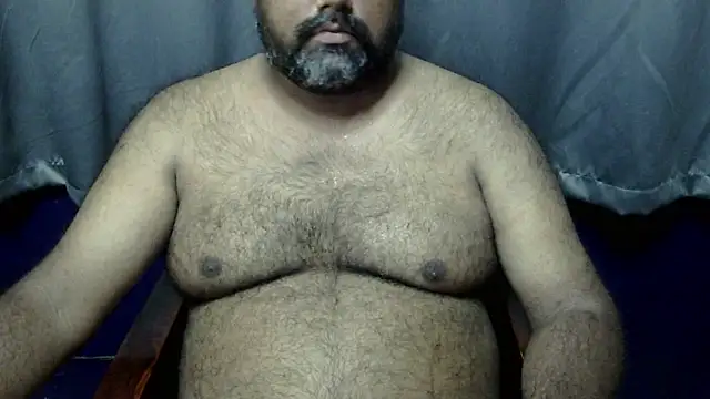 Snapshot of hairysubcub_70 chatting on October 17, 2025, 8:06 am hairysubcub 70 online show from October 17, 2025, 8:06 am