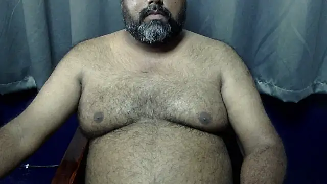 Snapshot of hairysubcub_70 chatting on October 23, 2025, 8:13 am hairysubcub 70 online show from October 23, 2025, 8:13 am