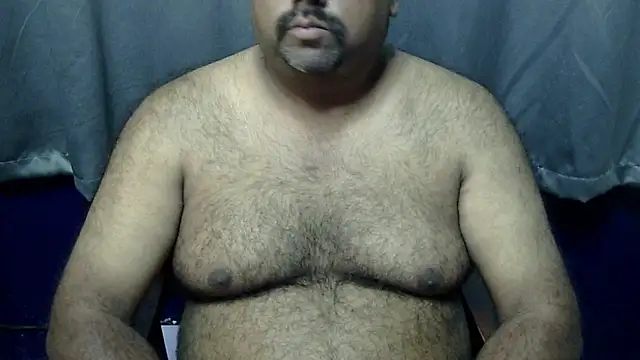 Snapshot of hairysubcub_70 chatting on October 26, 2025, 5:24 am hairysubcub 70 online show from October 26, 2025, 5:24 am