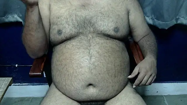 hairysubcub 70 online show from November 12, 2025, 4:46 am