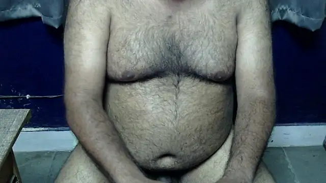 hairysubcub 70 online show from June 6, 2026, 4:23 pm
