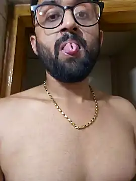 Snapshot of love4shownude chatting on March 18, 2025, 4:37 pm love4shownude online show from March 18, 2025, 4:37 pm