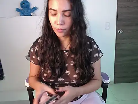 Snapshot of cutie_and_slutty chatting on October 11, 2025, 4:01 am cutie and slutty online show from October 11, 2025, 4:01 am