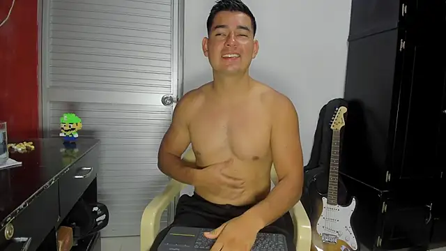 VincentSavage online show from February 16, 2026, 10:06 pm