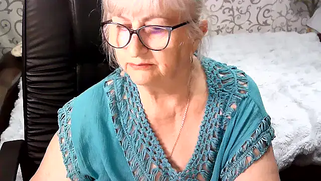 Snapshot of LolkaAlyss chatting on October 9, 2025, 8:07 pm LolkaAlyss online show from October 9, 2025, 8:07 pm