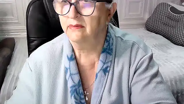 LolkaAlyss online show from April 28, 2026, 9:31 pm