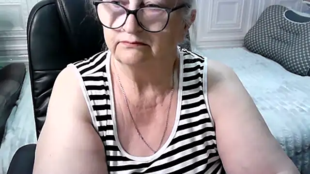 LolkaAlyss online show from April 30, 2026, 8:57 pm