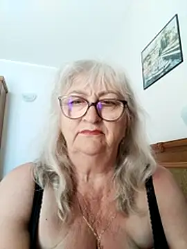 Snapshot of LolkaAlyss chatting on June 25, 2026, 7:57 am LolkaAlyss online show from June 25, 2026, 7:57 am