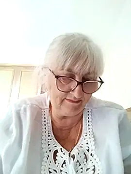Snapshot of LolkaAlyss chatting on June 26, 2026, 1:37 pm LolkaAlyss online show from June 26, 2026, 1:37 pm