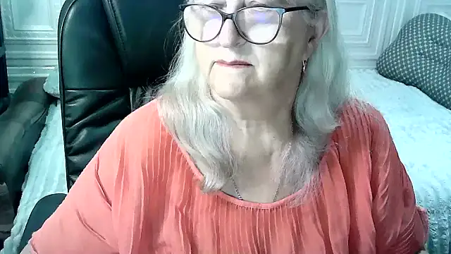 Snapshot of LolkaAlyss chatting on July 26, 2026, 9:16 am LolkaAlyss online show from July 26, 2026, 9:16 am