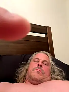 Snapshot of zeus337 chatting on December 5, 2025, 3:15 am zeus337 online show from December 5, 2025, 3:15 am