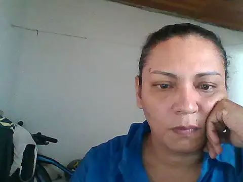 Snapshot of HallyGirlHot chatting on March 19, 2026, 3:05 pm HallyGirlHot online show from March 19, 2026, 3:05 pm