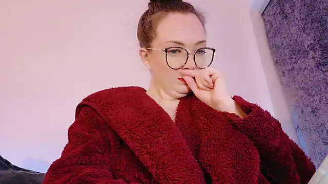 FemDom RubyKnightXXO online show from February 8, 2025, 8:42 pm