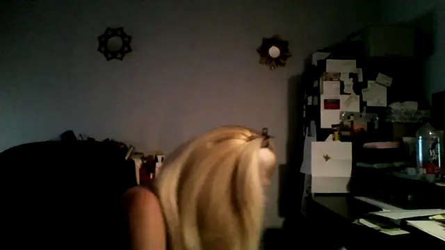 Snapshot of XTRAHORNYONE chatting on October 2, 2025, 1:12 am XTRAHORNYONE online show from October 2, 2025, 1:12 am