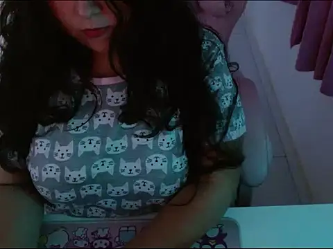 KittyK3 online show from December 2, 2025, 4:29 am